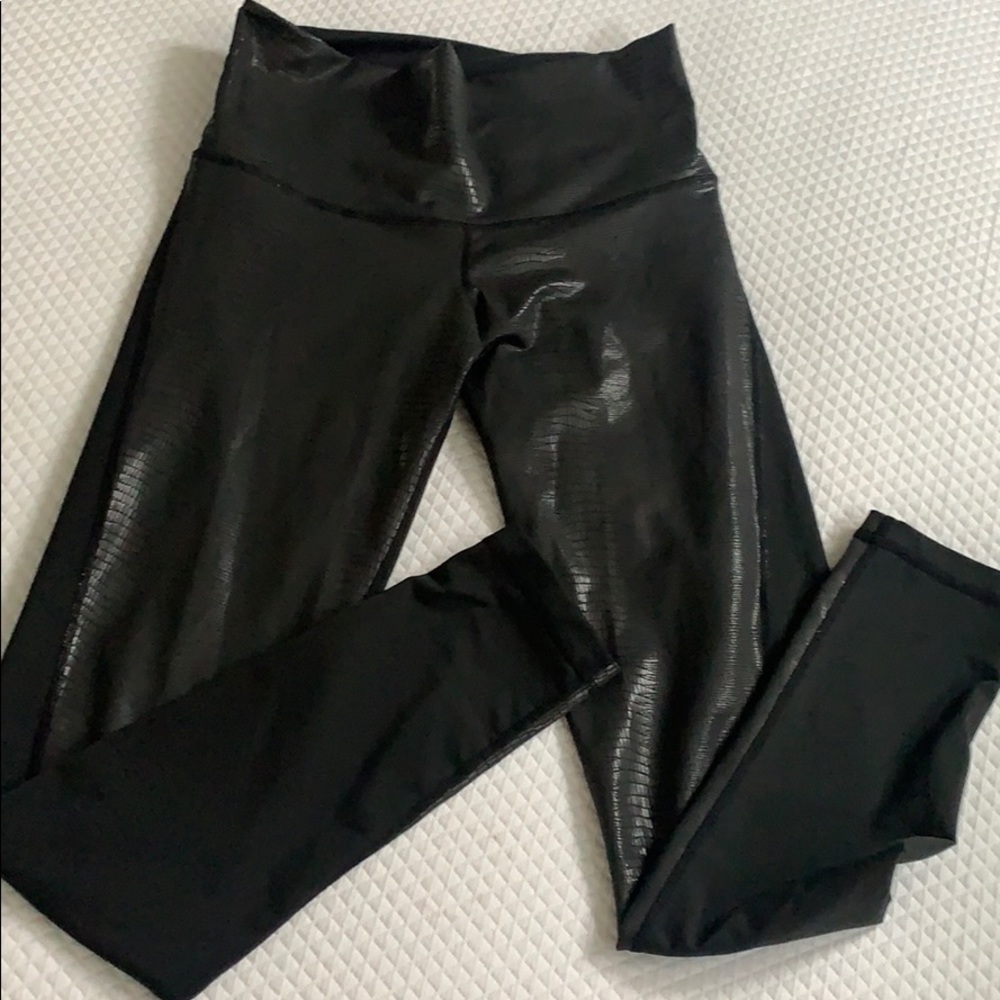 DYI snakeskin paneled leggings